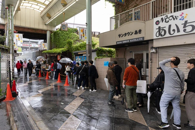 再オープン当日は大行列！