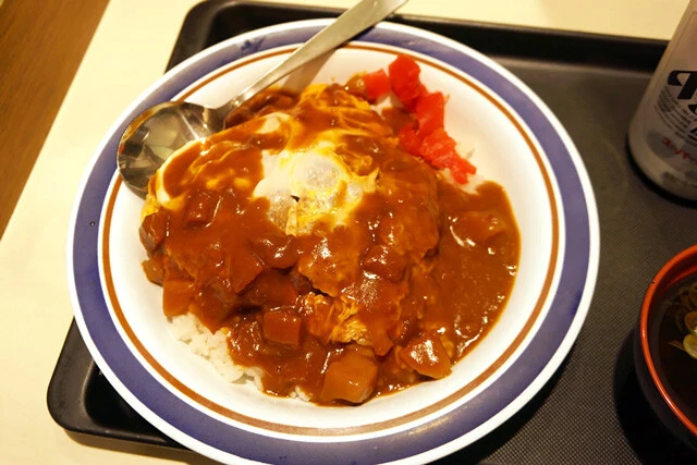 「カレーかつ丼」