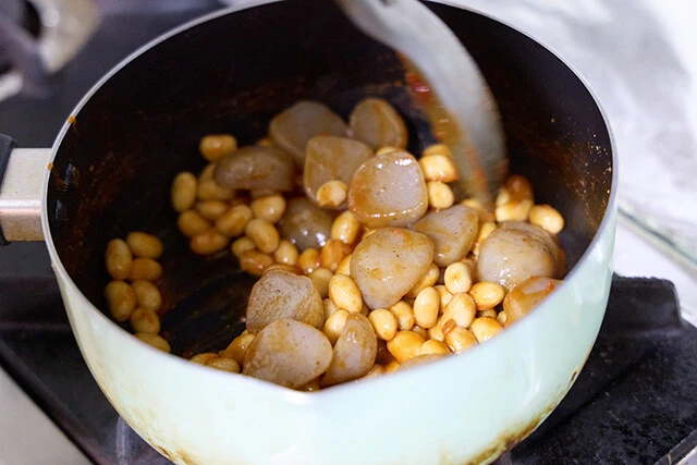 豆とこんにゃくの四川風煮込み