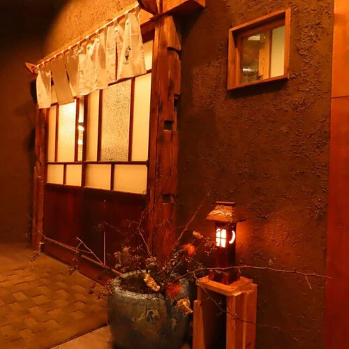 ほとばしり酒場コウノトリ（東京都渋谷区宇田川町26-3 サンルイビル B1）