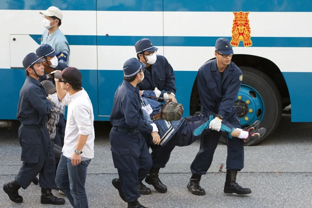 警視庁の機動隊が投入されて県民との衝突は激しくなってきたが、実はその前から排除の動きは激しくなっていた。今後もこの傾向は強くなるだろう