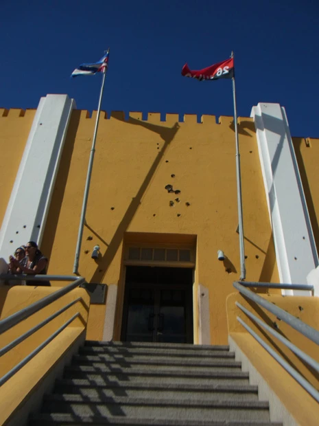 （＊）Cien horas con Fidel,conversaciones con Ingacio Ramonet