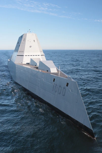 大電力と大型冷却装置を備えた米海軍「ズムウォルト級駆逐(DDG1000)」には、高性能の次世代レーザー兵器・SSLが搭載される