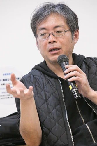 「スノーデン氏のような内部告発者が現れた時に、それを受け止められるメディア、ジャーナリストがどれぐらいいるだろうか…」と、特定秘密保護法によるメディアの萎縮を憂う青木氏