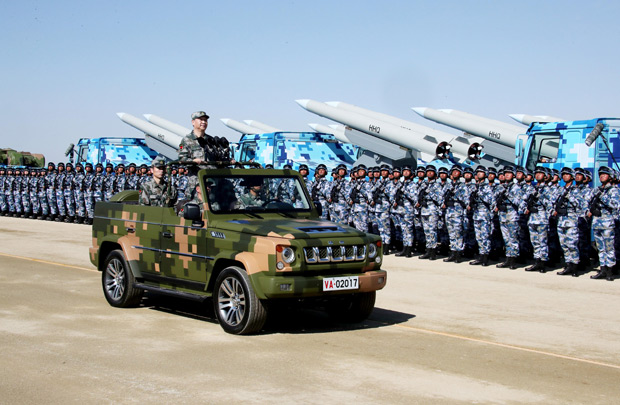 汚職・腐敗官僚の粛清、軍改革による“陸軍偏重”からの脱却など、反対派を押し切って強権を振るってきた習近平国家主席。任期撤廃は独裁体制が完成した証なのか?