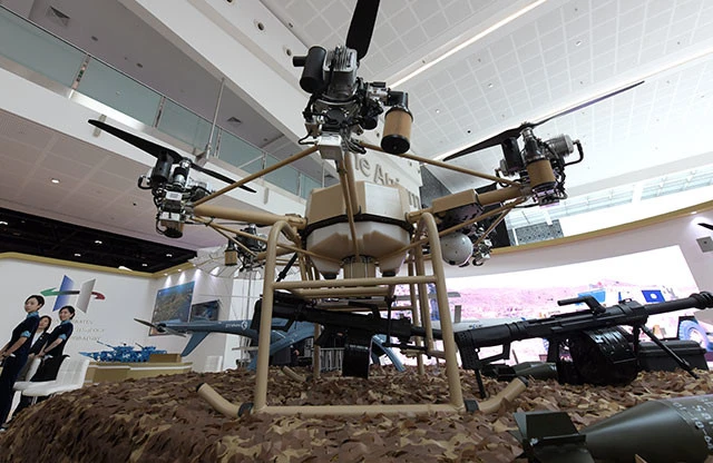 中国軍はドローンの開発に力を注いでおり、少なくとも10種類以上、約1000機を運用。新型も続々登場