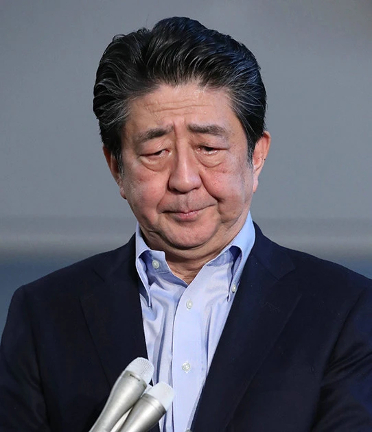 まさかの名目賃金ダウンの衝撃！　アベノミクス臨終カウントダウン