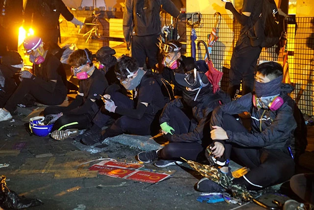 人口の４分の１以上がデモに参加する異常事態だ（撮影／堀 潤）