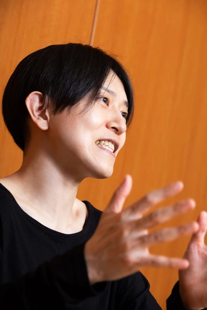 政見放送の収録直前は極度のプレッシャーから「イチモツが尋常じゃない縮み方をしていた」とか