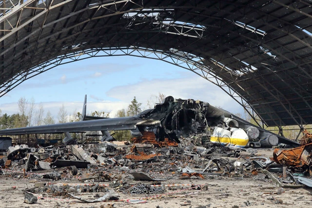 アントノフ国際空港 激戦の末、2月25日にロシア軍が制圧したアントノフ国際空港。大型輸送機も破壊された