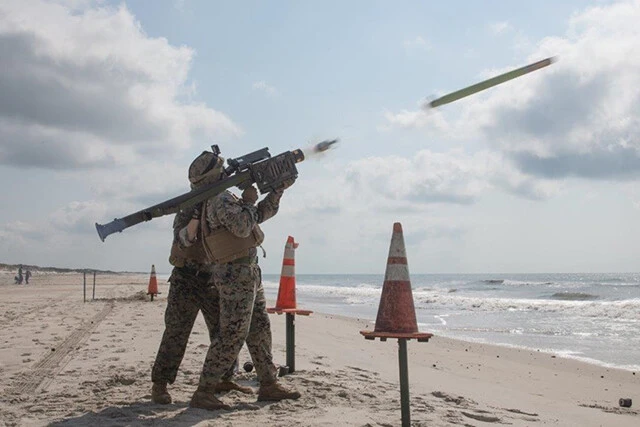 ロシア空軍戦闘機、輸送機、ヘリは米国製携帯式地対空ミサイルスティンガーで撃墜。（写真／米国防省）