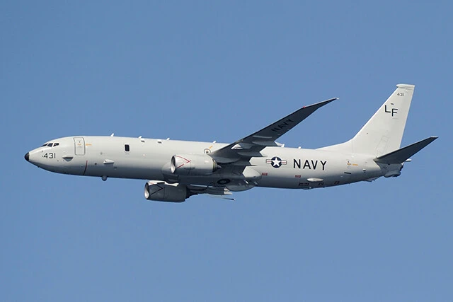 アメリカ海軍のＰ-８Ａ哨戒機。２機で露潜水艦に対処できるという