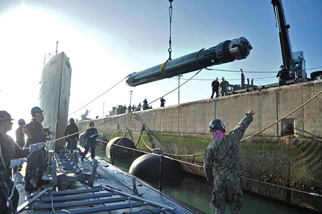 有事にこのクラスの駆逐艦を一発で撃沈できるのは、潜水艦から発射されるMK48重魚雷だけだった