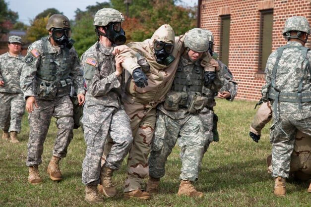 アメリカ陸軍兵士は素人にまず、10週間の基本戦闘訓練を受けさせる(写真:米国防省)