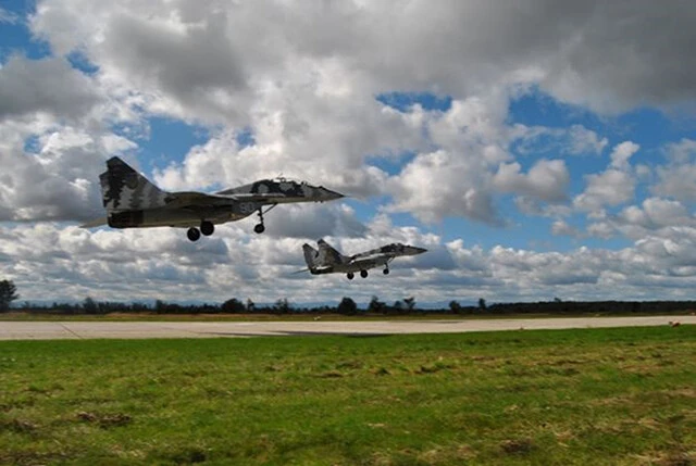 占領地域の自国領土化を急ぐロシアに対して、ウクライナは不完全なハームミサイルを使用して、残存のミグ２９で重要目標を空爆しないとならない。写真：ウクライナ国防省