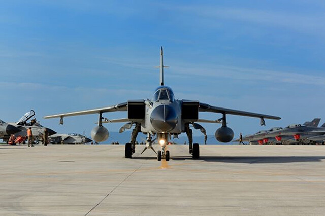 ＮＡＴＯ空軍はウクライナ上空の航空優勢をロシア空軍から奪取する。写真は伊空軍トーネイド戦闘攻撃機