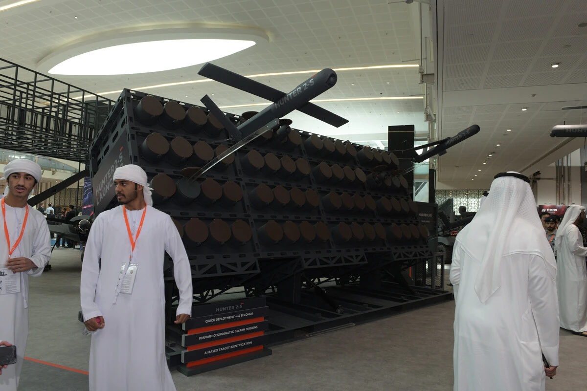 IDEXが開催されているUAEは有力なドローン生産国だが、実は中国企業の技術供与を受けて製造された事実上の中国製ドローンも多い