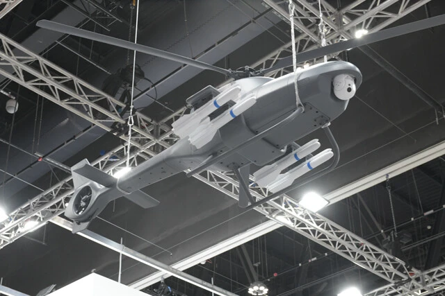 対艦ミサイル4発を搭載できる小型無人ヘリ。東シナ海で艦載ヘリとして運用されると、同様のシステムを持たない海自にとっては厄介