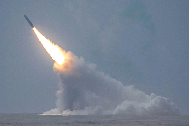 東西冷戦期、アメリカとソ連の間では、互いに核ミサイル搭載戦略原潜を保有することで、先制核攻撃を敵にさせないという「MAD（相互確証破壊）」と呼ばれる核抑止が機能していた。現在は米中の間でもそれが成立しつつあるといわれているが……