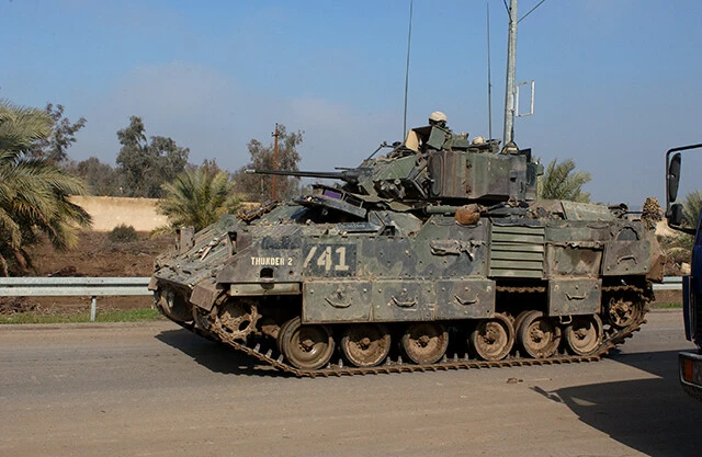飯柴氏はウクライナの兵器工場では、写真の歩兵戦闘車、装甲兵員輸送車が作られるのではないかと予測する（写真：柿谷哲也）