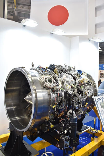 IHIが次期戦闘機のエンジンに求められる技術獲得を目指して開発を進めている「XF9」の試験用エンジン。2018年に行なわれた空力データ取得のための試験で使用されたもの（写真／時事通信社）