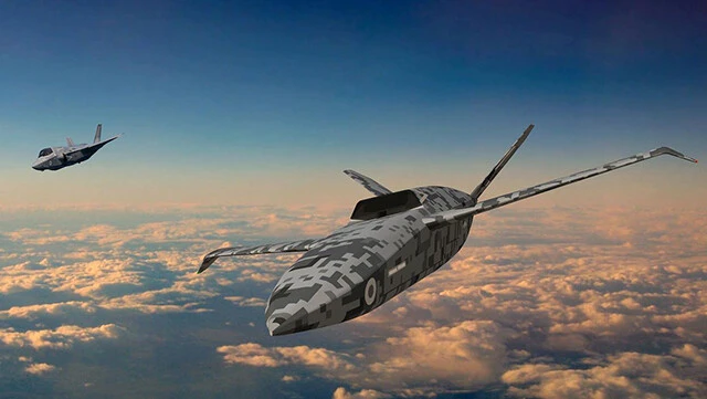 F35Aに随伴する無人機ロイヤルウイングマン。F3に随伴する無人機は日米で共同開発するらしい(イラスト:英国防省)