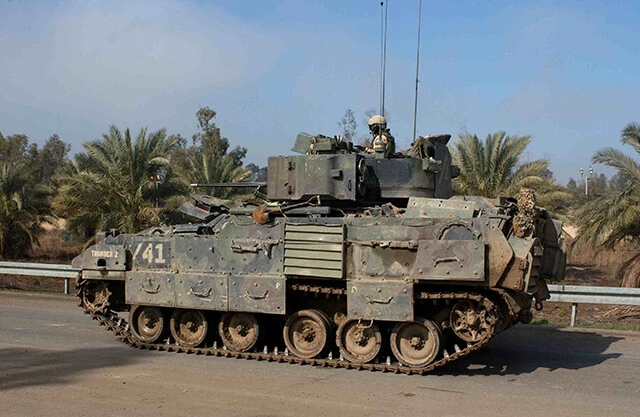 アメリカ陸軍が1981年から約6,230両を導入。レバノン、サウジアラビアも導入。湾岸戦争をはじめとして数々の実戦経験が豊富。写真はバグダッドに展開中の様子(写真:柿谷哲也)
