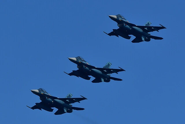 空自F2はフライバイワイヤなので、より容易にAI無人戦闘爆撃機に変身させられる(写真:柿谷哲也)