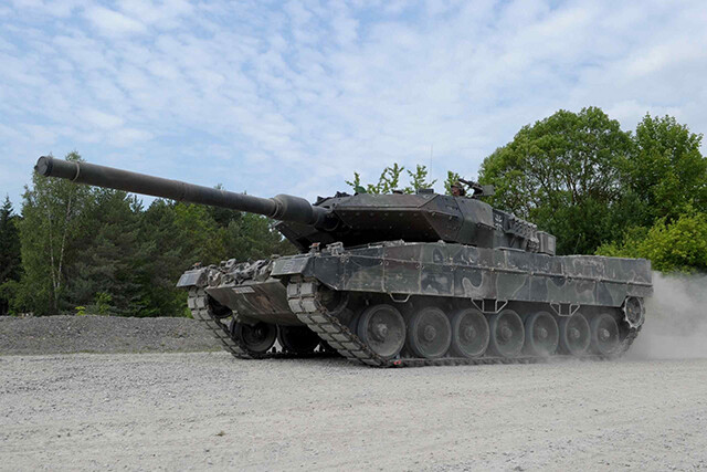 21か国が採用するレオパルド２戦車。生産は続いており、ドイツは2021年から最新2A7型の導入を開始している。写真はドイツのレオパルド2A6（写真：柿谷哲也）