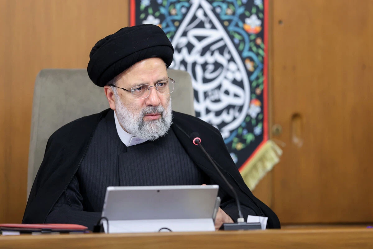 「シン悪の枢軸」のメンバーのひとりであるイランのライシ大統領(左)。武器は非建設的な意地悪外交(©Iranian Presidency/ZUMA Press Wire/共同通信イメージズ)