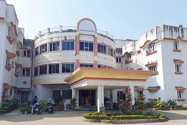 昨年12月には、SNSでウクライナ侵攻を批判したとされるロシアの富豪パベル・アントフが滞在先のインド東部オリッサ州のホテルでテラスから転落死（現地警察は事故と発表）