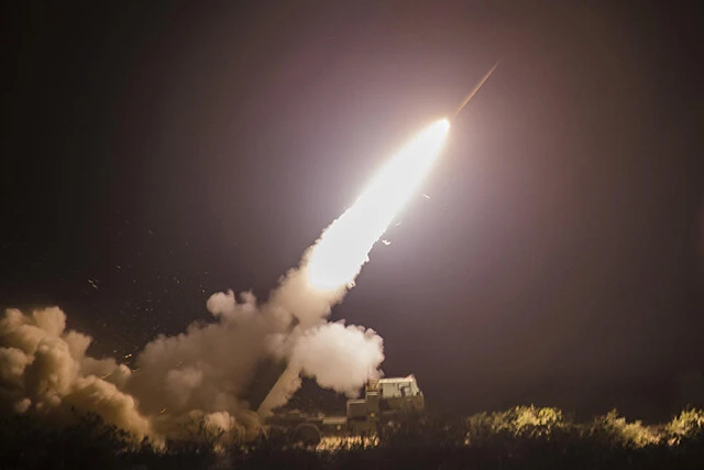 射程300キロのハイマース　ATACMSは、切り札となるか？（写真：アメリカ陸軍）