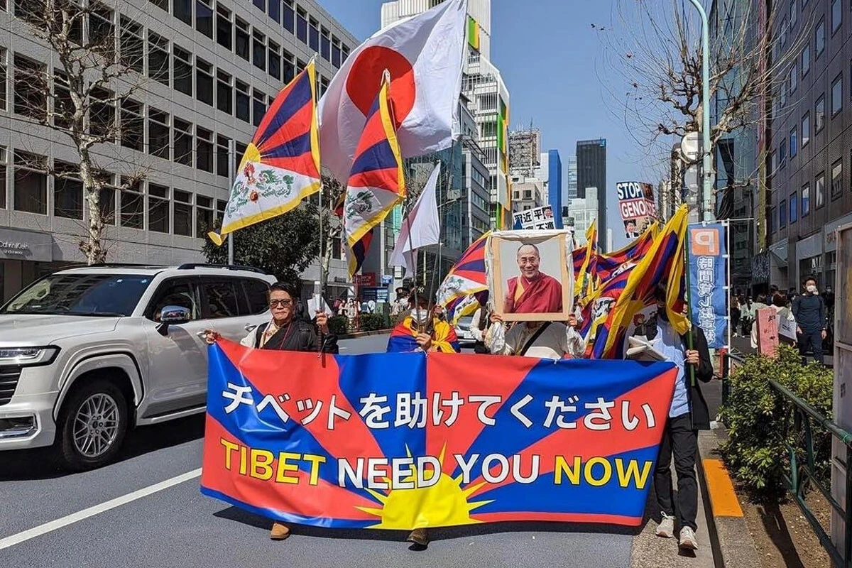 日本国内でも在日チベット人らによる中国政府による圧政に反発するデモが行なわれている