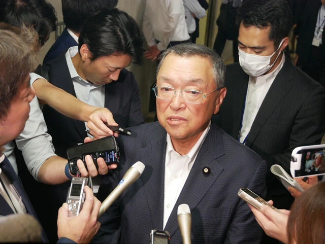 今後の増税の行方のカギを握る、自民党税調会長の宮沢洋一氏。防衛増税の24年の実施は見送る見通しを示しているが......