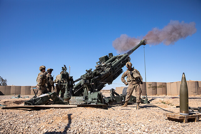 そこに105mm榴弾砲と155mmM777で集中砲撃する弾幕を設定する（写真：米国防省）