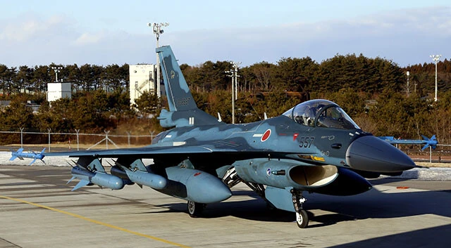 現在、空自のF－2（写真）はミサイルキャリアーとしての役割を担っており、F－3にも各種ミサイルを搭載できる能力が要求される見込み。この部分でイギリスやイタリアとの調整がうまくいくか？（写真／航空自衛隊）