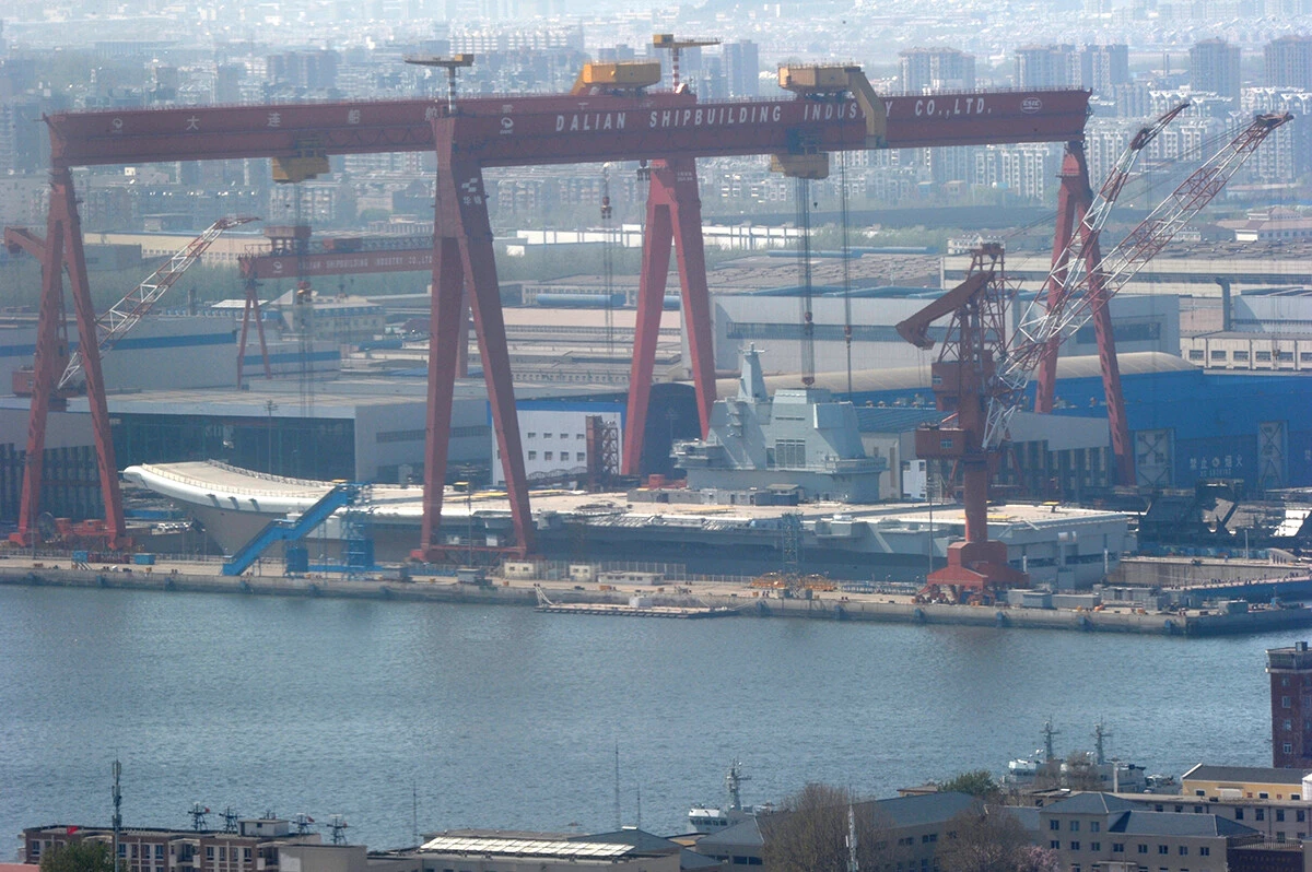 中国の空母「山東艦隊」が台湾にとどまらず、日本に向けた包囲＆壊滅作戦をついに始動!?