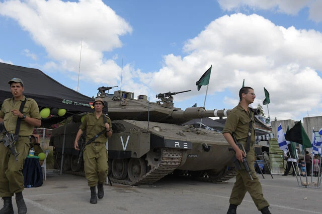 四国程の面積のイスラエルは、攻撃を受ければ、即、本土決戦。その国土を守れる能力を持つ、一人のイスラエル陸軍兵士は貴重な人材（写真：柿谷哲也）