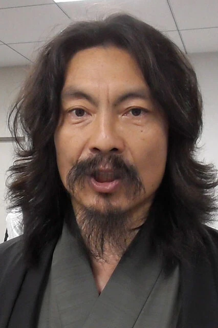 さわしげみ(無所属)民間外交家・47歳