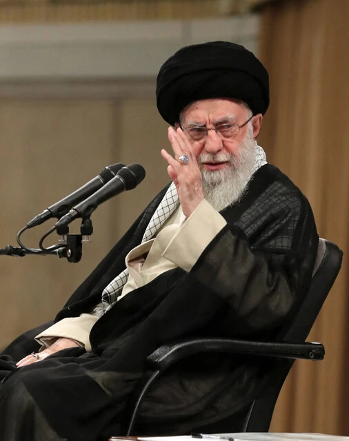 イランの最高指導者ハメネイ師は10月4日、「イランの戦略的忍耐は終わった」と語った