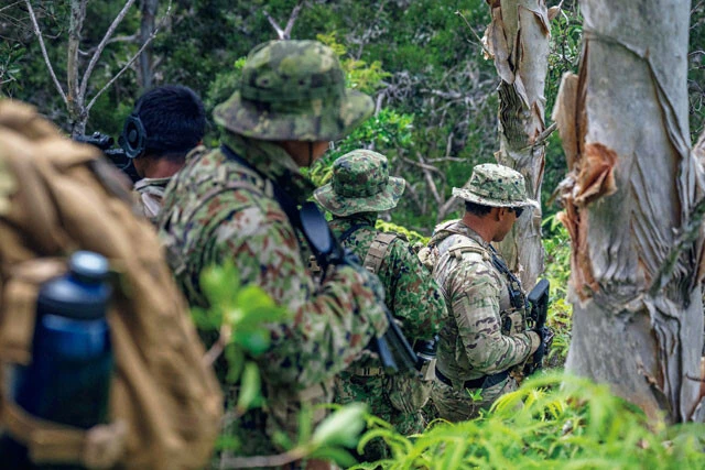 台湾侵攻の前には、日米の対艦ミサイルが配備される先島諸島の島々に中国軍の特殊部隊が潜入し、偵察・破壊工作を行なう可能性もある。その無力化も海自SBUの仕事になる