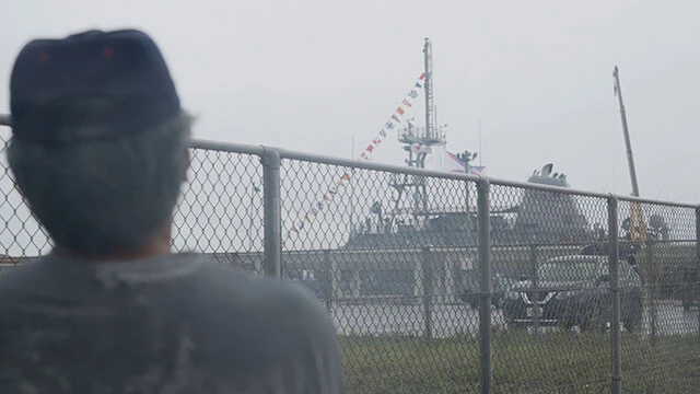 2023年9月、アメリカ海軍の掃海艦が市民の反対をよそに石垣港に入港した。島々の空港と港湾の軍事利用が加速している