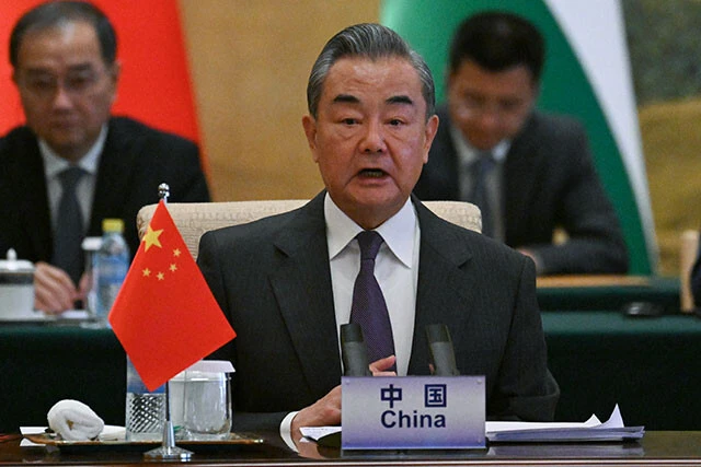 「ガザでの惨事を食い止めるために国際社会は行動すべき」と語った王毅外相は、「パレスチナ問題に関して利己的な利益はない」と明言している