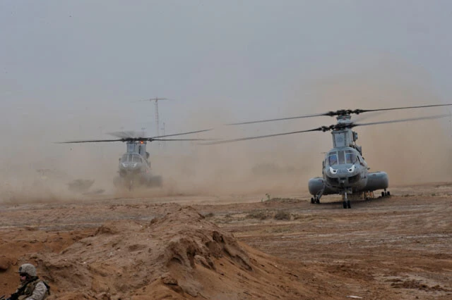 フライトメディックとして負傷した米兵たちを搬送する任務に当たった。戦場を飛ぶヘリは格好の的だ。防弾ではないため、弾が貫通した痕が機体につくことも(撮影/柿谷哲也)