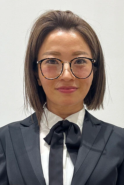 尾関あゆみ(ポーカー党)自営業・43歳