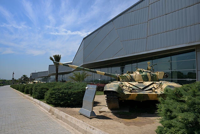 イスラム革命聖戦博物館の館内にも過去の米軍からの攻撃などの展示コーナーは多い。かつては撮影を咎めれられなかったが、今回は撮影禁止であった