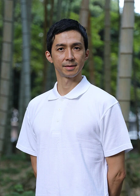 「街そのものが、巨大な刑務所になっている――そう感じました」と語る西谷 格氏