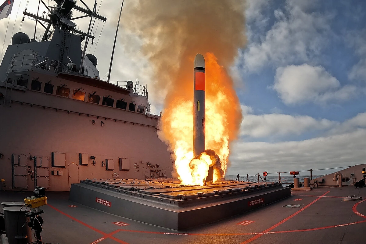 米軍のトマホーク巡航ミサイルの射程は1600㎞で、日本が配備すれば中国の主要都市がほぼ射程圏内に。高市首相の言う「精密誘導ミサイル」の有力候補