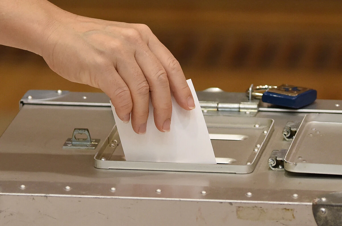 国民の約50%が偽情報・誤情報を信じたことがあり、4人に1人は拡散も経験。それが陰謀論にハマるきっかけにも……