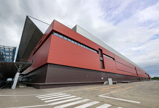 北海道千歳市のラピダスの工場。政府は経済産業省を中心に2兆円弱を投資し、それに批判も集まってきたが、80兆円というスケールに比べればかわいいもの？